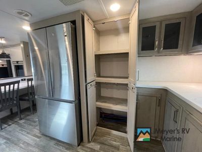2022 Keystone RV Alpine - Photo 9