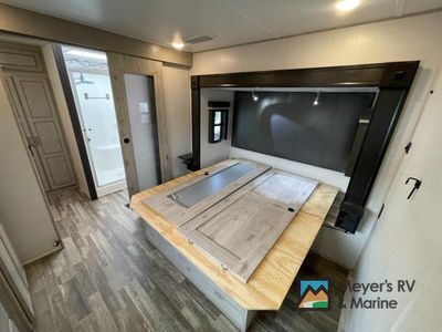 2022 Keystone RV Alpine - Photo 25