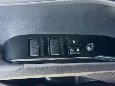 2025 Toyota Camry — photo 18 view