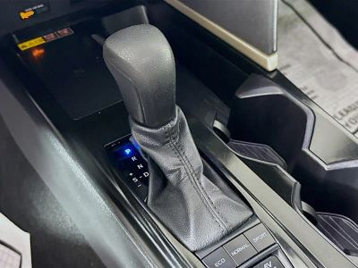 2025 Toyota Camry — photo 17 view