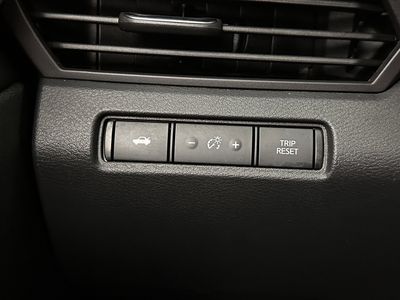 2021 Nissan Altima - Photo 18