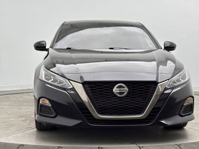 2021 Nissan Altima - Photo 2