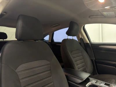 2019 Ford Fusion Hybrid - Photo 29