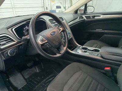 2019 Ford Fusion Hybrid - Photo 13
