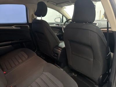 2019 Ford Fusion Hybrid - Photo 25