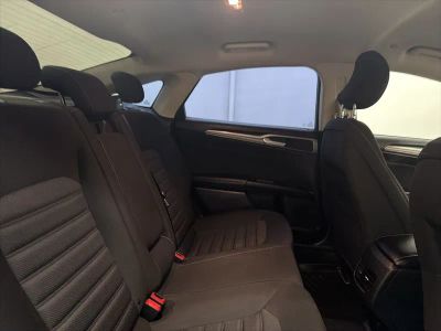 2019 Ford Fusion Hybrid - Photo 27