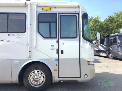 1999 Holiday Rambler Navigator — photo 17 view