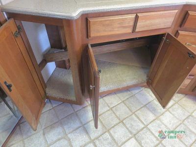 1999 Holiday Rambler Navigator — photo 45 view