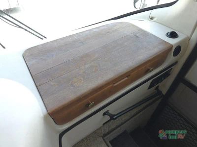 1999 Holiday Rambler Navigator — photo 33 view