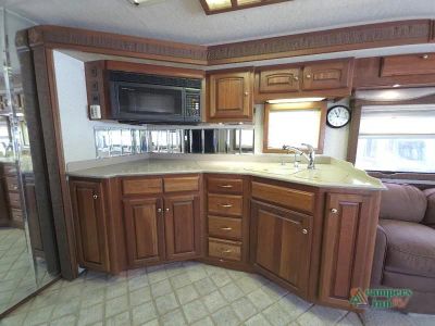 1999 Holiday Rambler Navigator — photo 42 view
