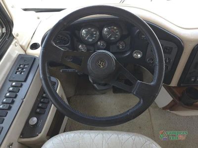 1999 Holiday Rambler Navigator — photo 27 view