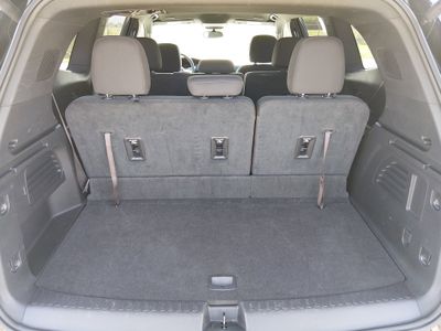 2025 GMC Acadia - Photo 11