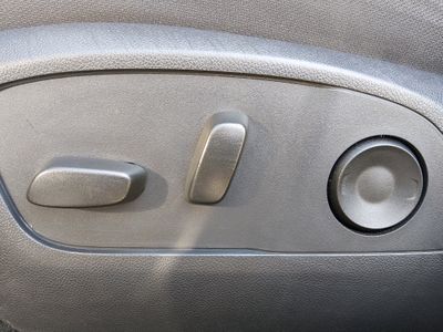 2025 GMC Acadia - Photo 21
