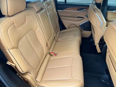 2022 Jeep Grand Cherokee - Photo 14