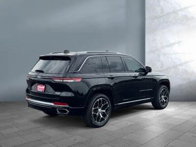 2022 Jeep Grand Cherokee - Photo 5