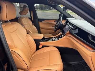 2022 Jeep Grand Cherokee - Photo 15