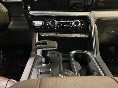 2026 GMC Sierra 1500 - Photo 13