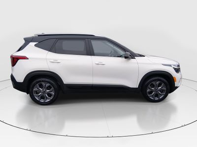 2024 Kia Seltos - Photo 8