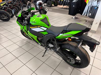2025 Kawasaki Ninja ZX-10R KRT Edition - Photo 3