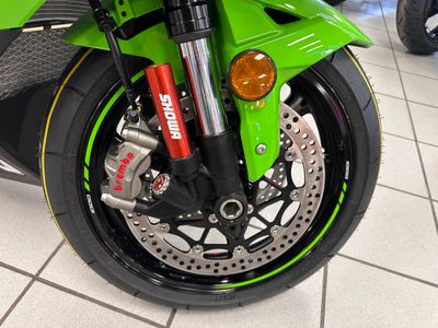 2025 Kawasaki Ninja ZX-10R KRT Edition - Photo 9