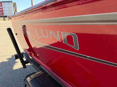 2026 Lund 1700 EXPLORER SPORT — engine compartment view