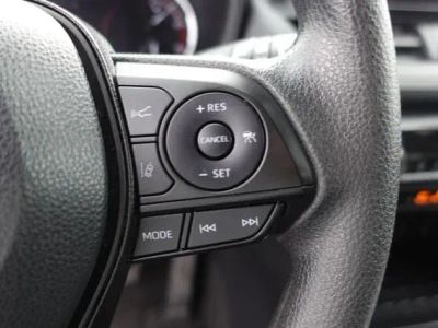 2024 Toyota RAV4 — photo 18 view