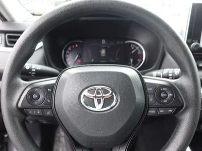 2024 Toyota RAV4 — photo 15 view