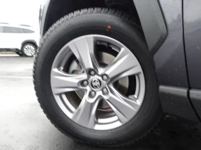 2024 Toyota RAV4 — photo 13 view