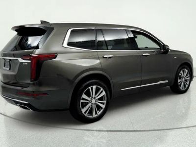 2020 Cadillac XT6 — detail view