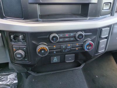 2026 Ford F-350SD — photo 17 view