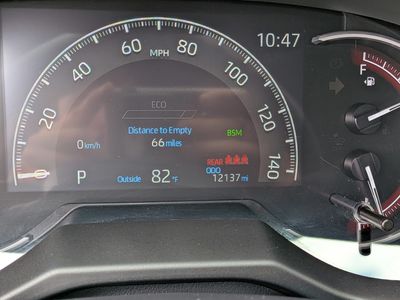 2025 Toyota RAV4 - Photo 27