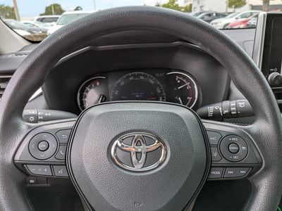 2025 Toyota RAV4 - Photo 26