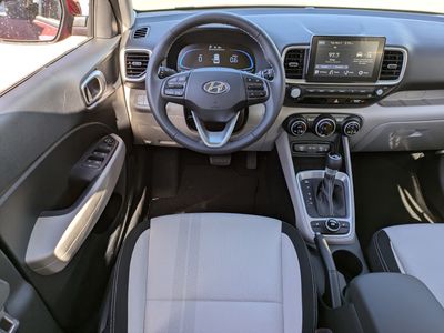 2026 Hyundai VENUE - Photo 13