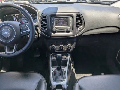 2018 Jeep Compass — photo 13 view