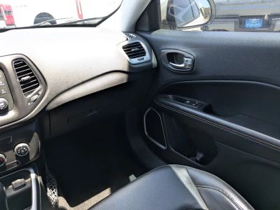 2018 Jeep Compass — photo 14 view