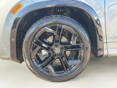 2026 Volkswagen Tiguan — photo 42 view