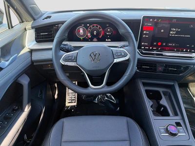 2026 Volkswagen Tiguan — photo 17 view