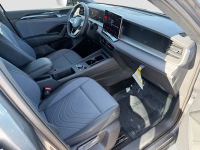 2026 Volkswagen Tiguan — photo 14 view