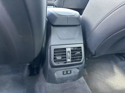 2025 BMW 2 Series — photo 16 view