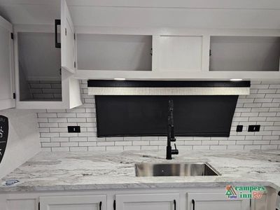 2026 Venture RV Stratus — photo 45 view