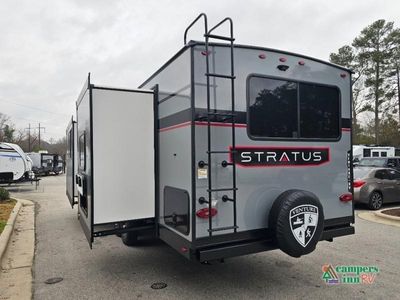 2026 Venture RV Stratus — rear three-quarter view