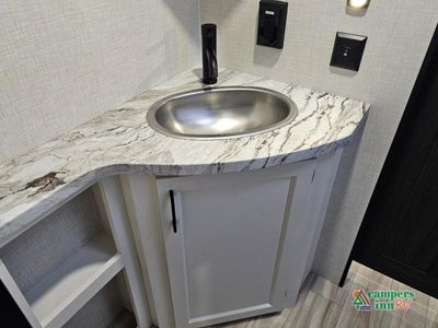 2026 Venture RV Stratus — photo 38 view