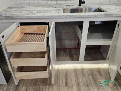 2026 Venture RV Stratus — photo 14 view