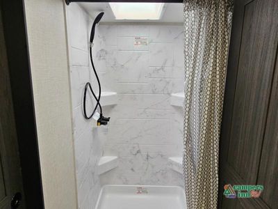 2026 Venture RV Stratus — photo 34 view