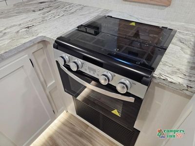 2026 Venture RV Stratus — photo 25 view