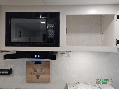 2026 Venture RV Stratus — photo 13 view
