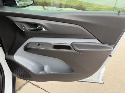 2027 Chevrolet Bolt - Photo 29