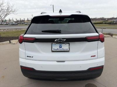 2027 Chevrolet Bolt - Photo 7