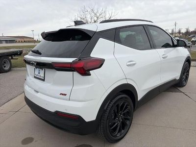 2027 Chevrolet Bolt - Photo 8