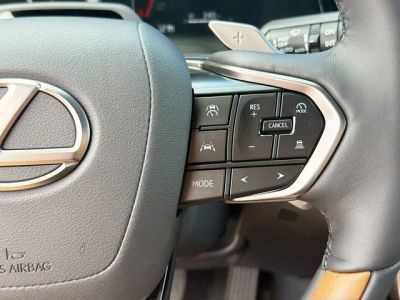 2026 Lexus RX — photo 40 view